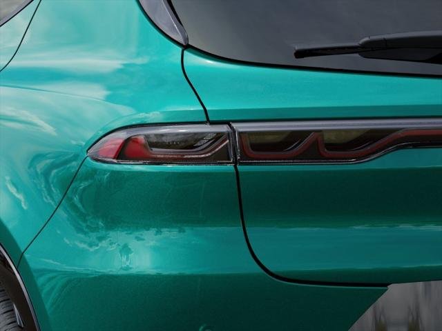 New 2025 Verde (Green) Fangio Metallic Exterior Paint Alfa Romeo  image 36