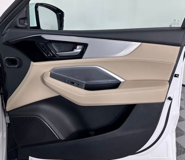 New 2026 Platinum White Pearl Acura Technology Package image 30