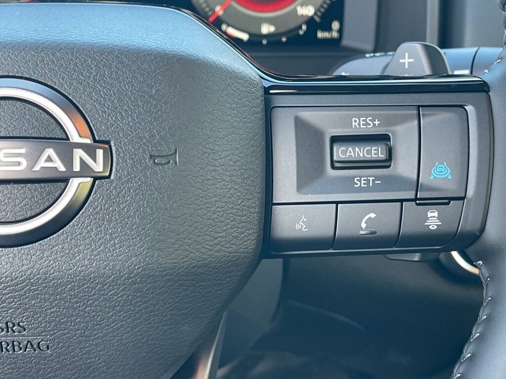 New 2026 Boulder Gray Pearl/Super Black Nissan Platinum image 17