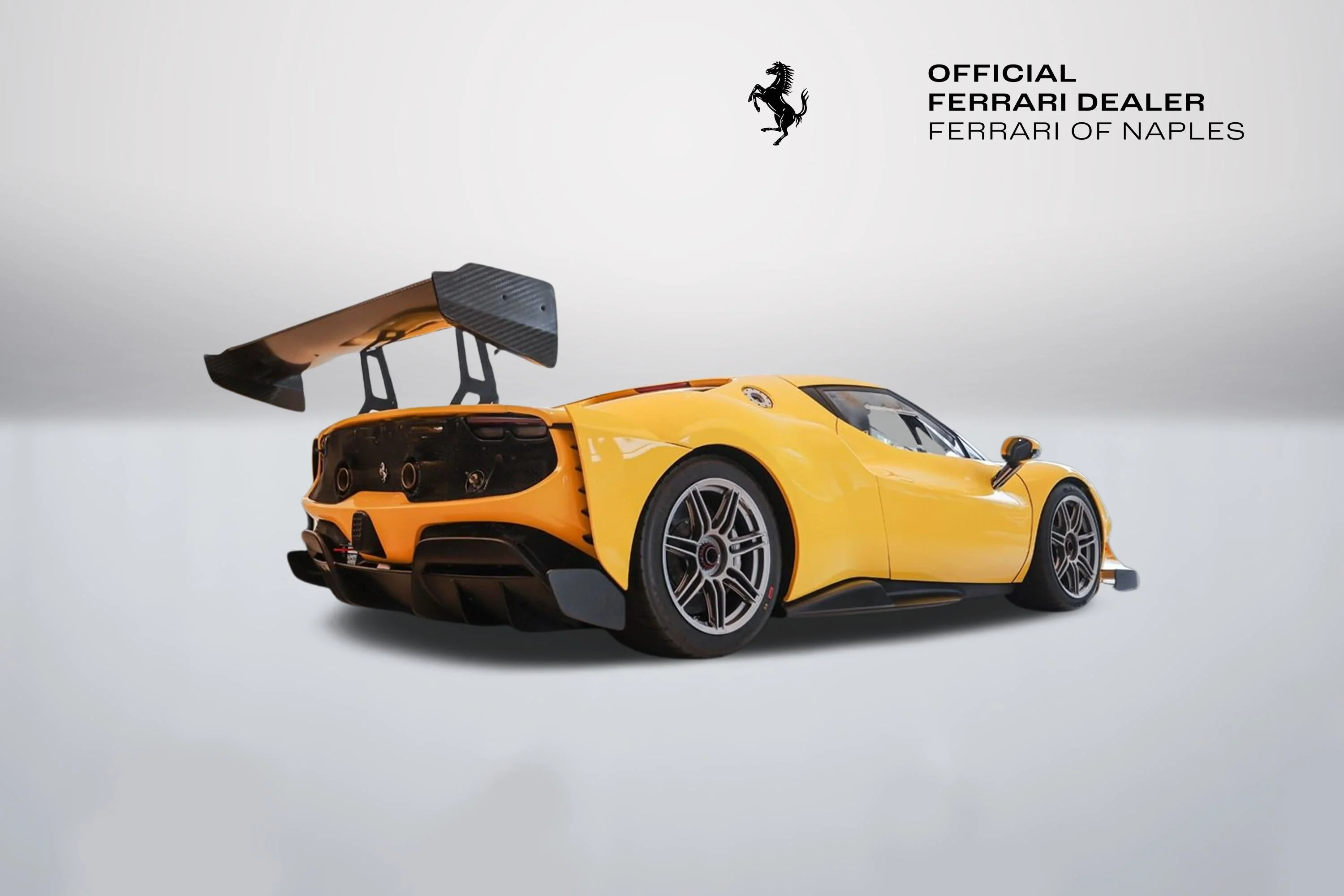 Used 2023 Giallo Modena Ferrari  image 3
