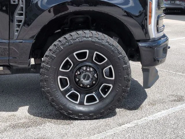 Certified Used 2025 Agate Black Metallic Ford Platinum image 11