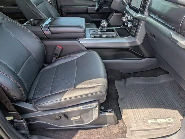 Used 2022 Black Ford Lariat image 32