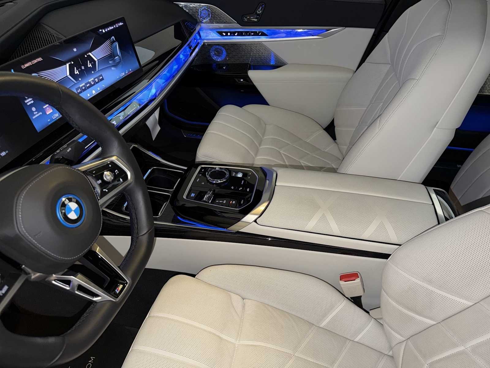 2026 BMW i7 60 - Photo 19
