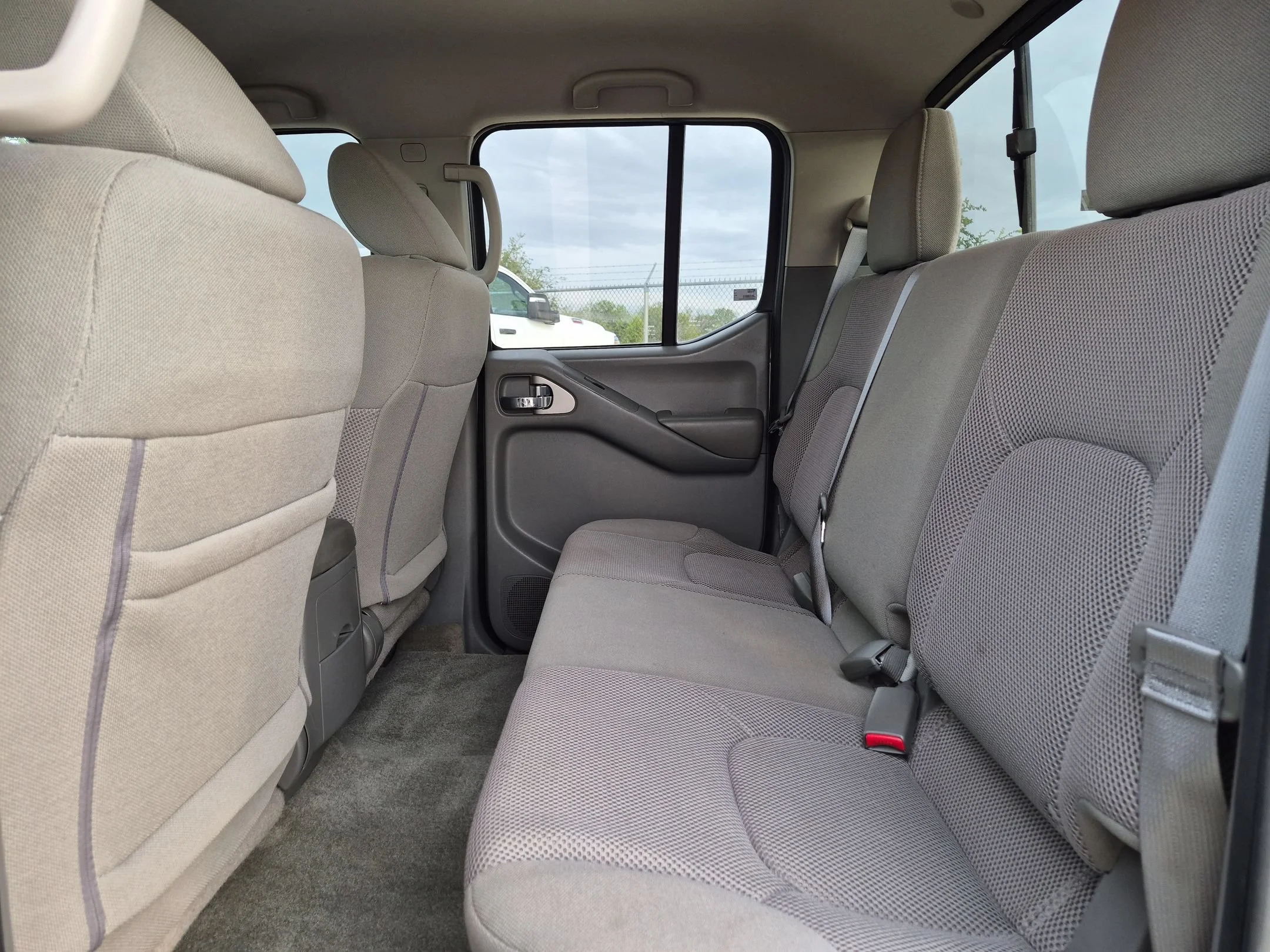 Used 2018 Gray Nissan SV image 23