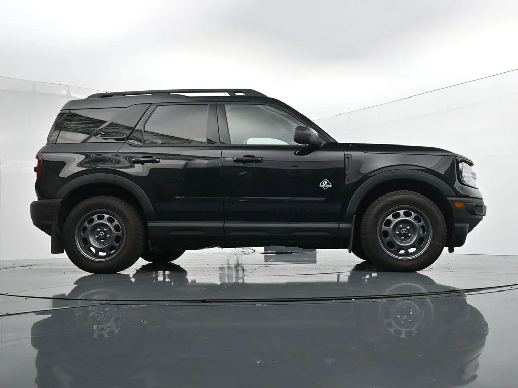 Used 2024 Black Ford Outer Banks image 29
