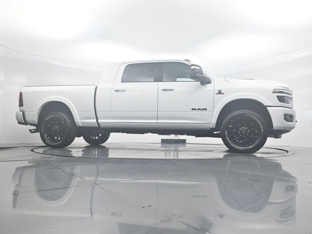 New 2027 Bright White Clear-Coat Exterior Paint RAM Limited image 35