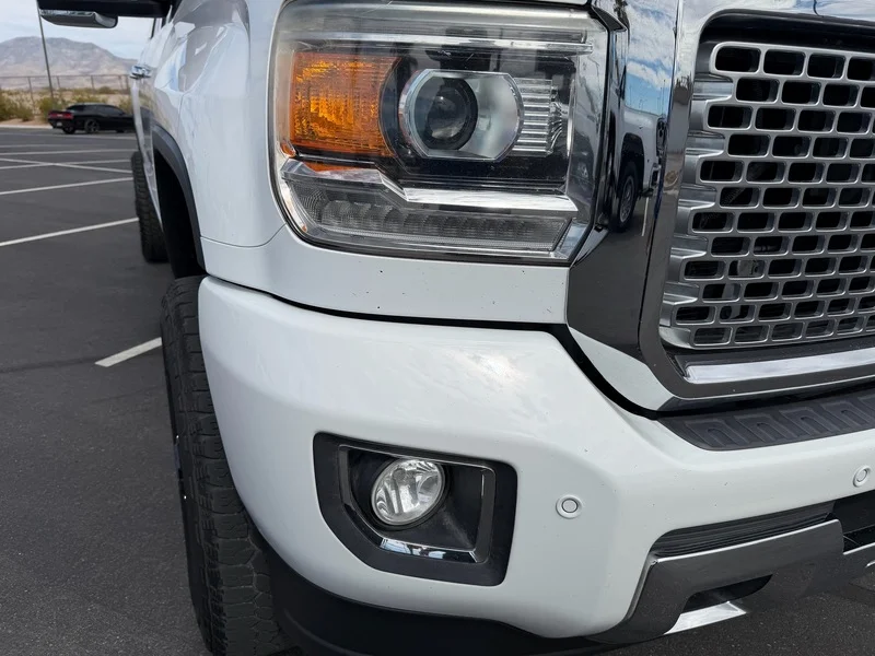 Used 2016 SUMMIT WHITE GMC Denali image 27
