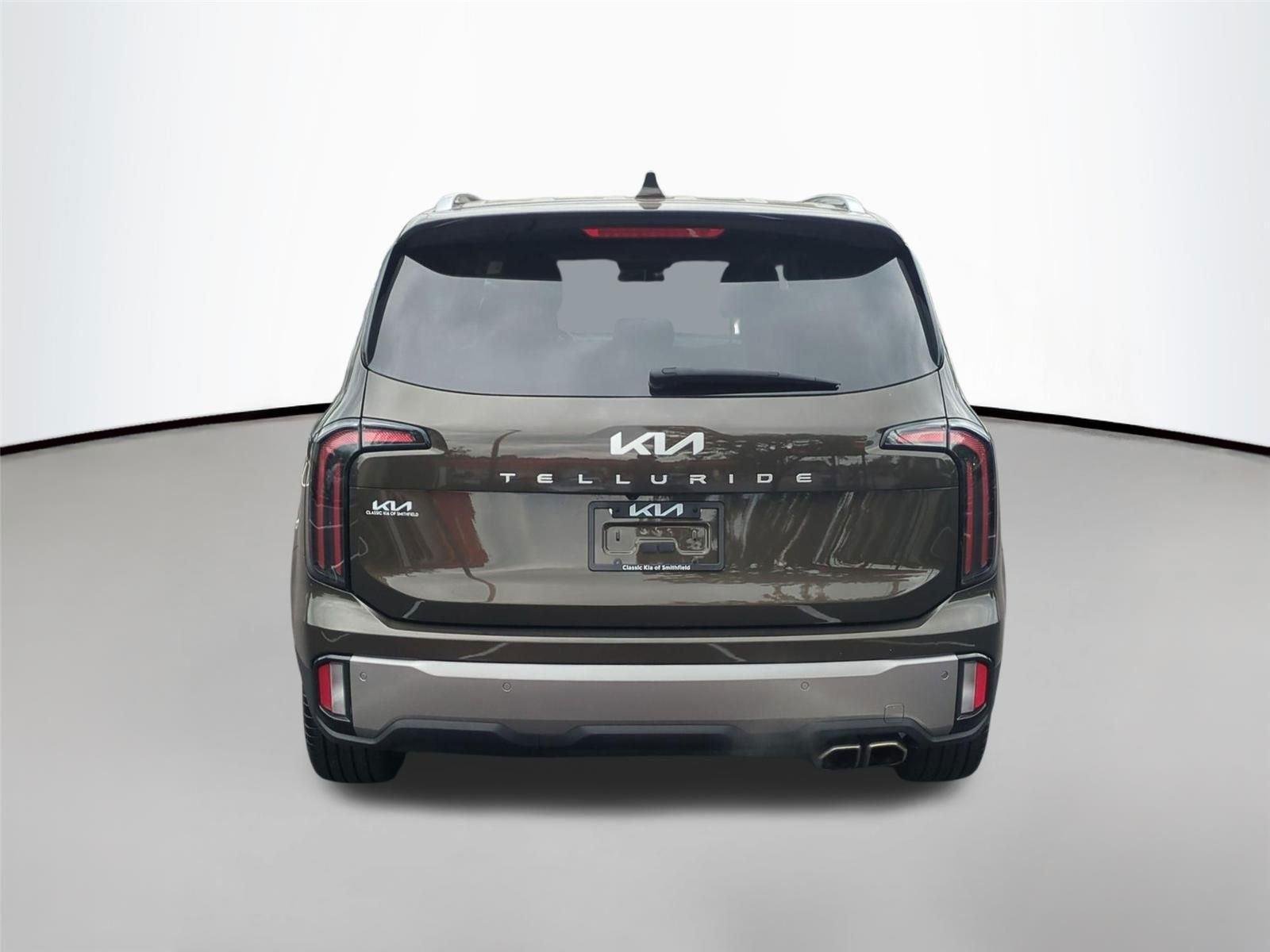 Used 2025 Dark Moss Kia EX image 8