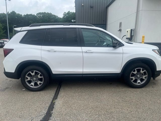 Used 2023 White Honda TrailSport image 2