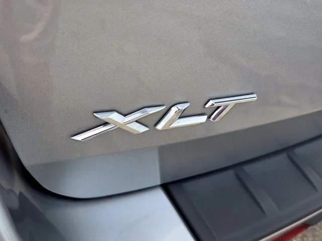 Used 2023 Silver Ford XLT image 12