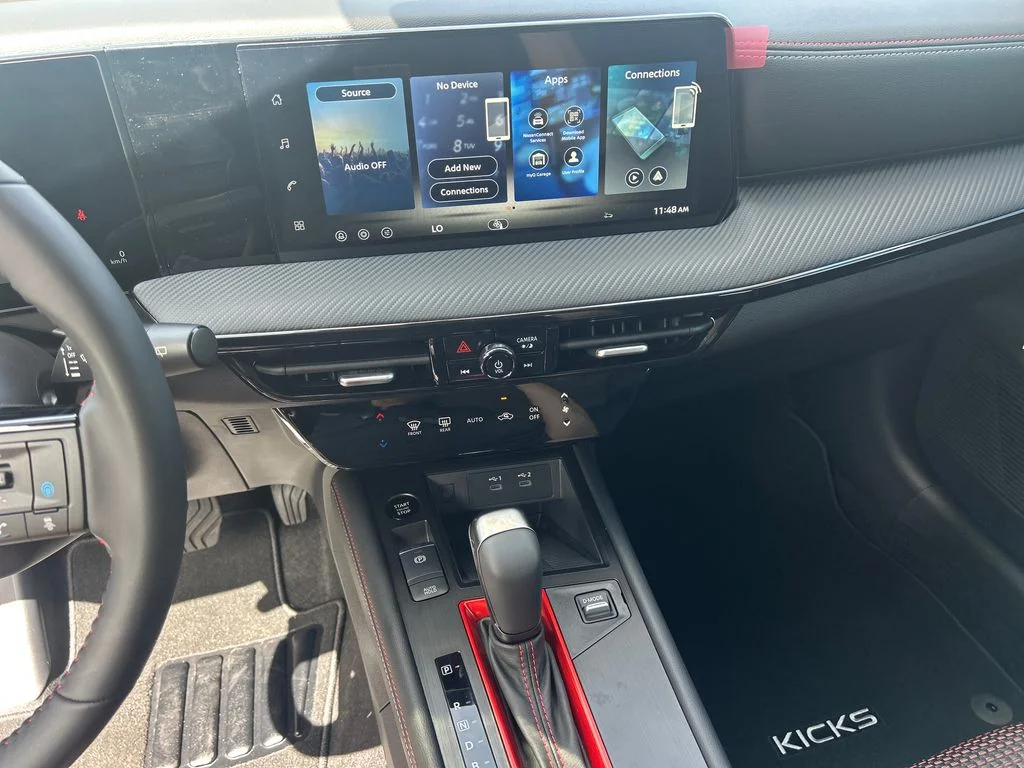 2026 Nissan KICKS SR - Photo 32