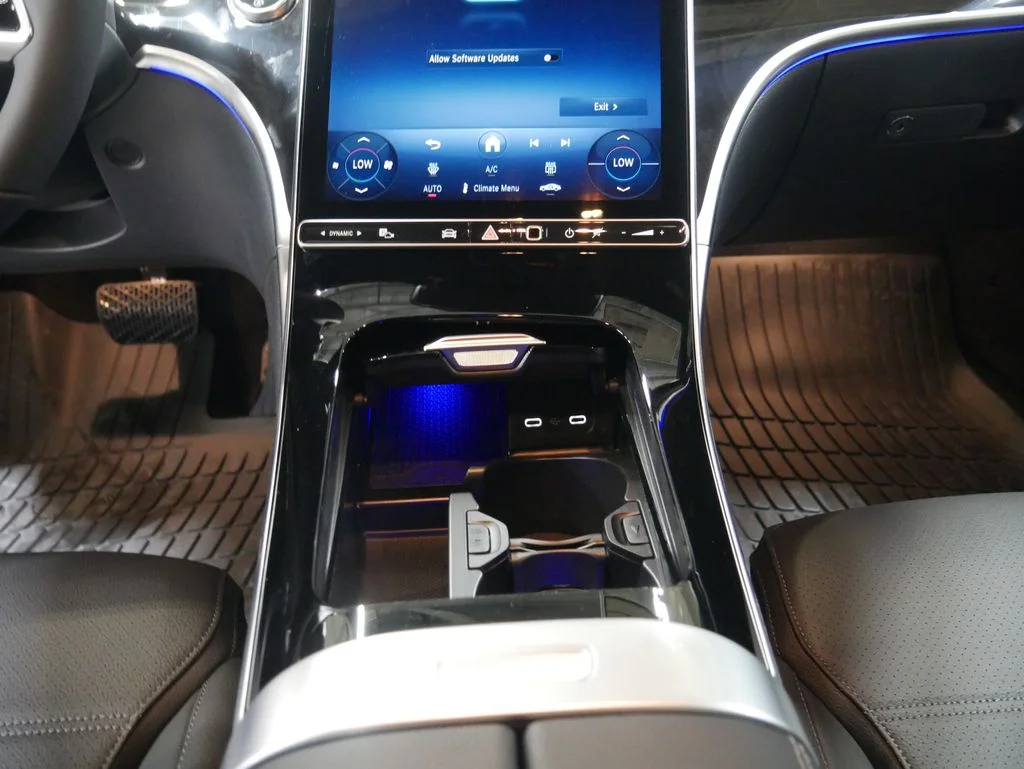 New 2026 Graphite Grey Metallic Mercedes-Benz C 300 image 82
