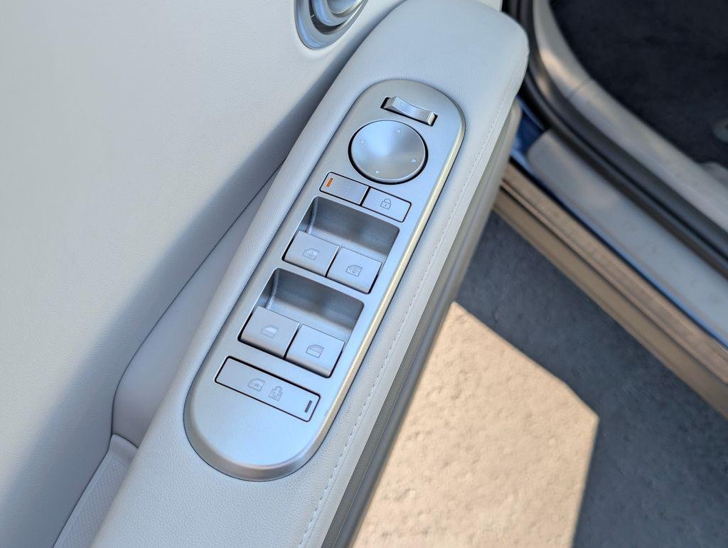 New 2026 Blue Hyundai SEL FWD image 21