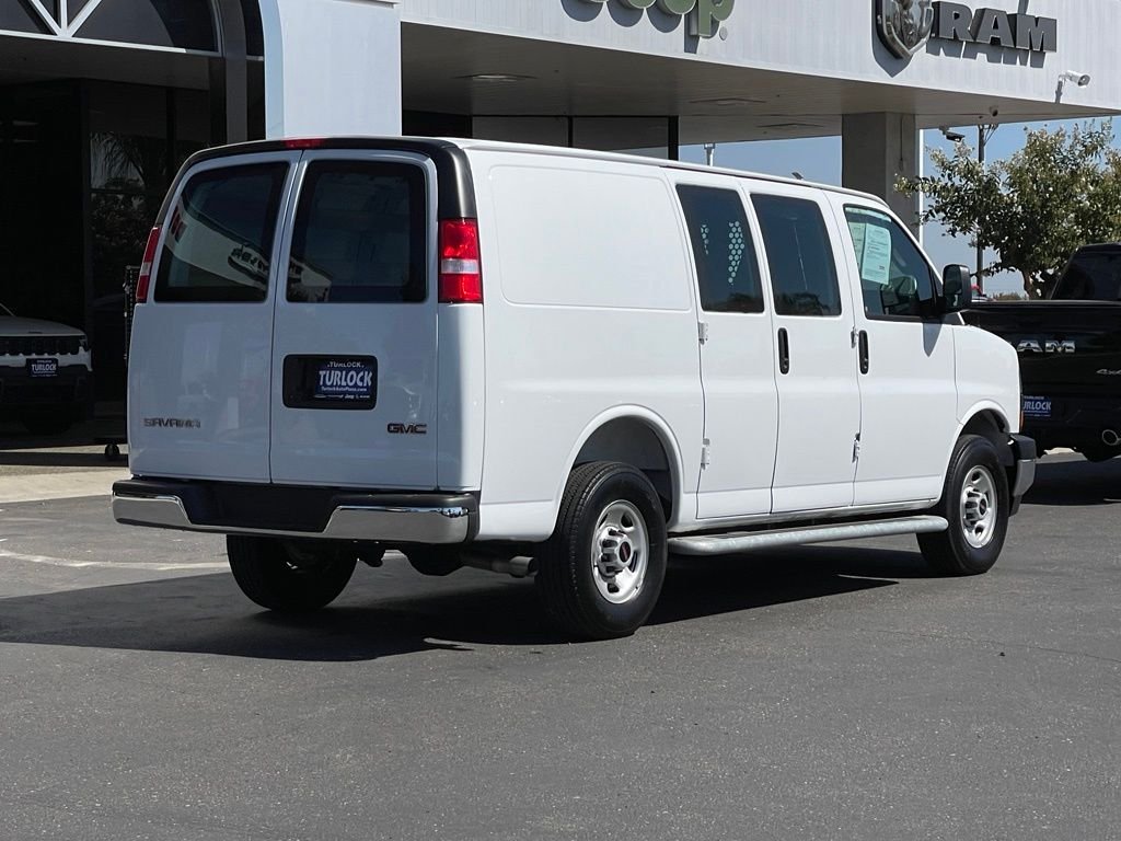 Used 2025 White GMC Work Van image 4