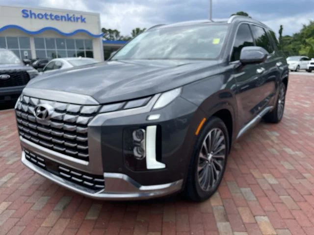 Used 2024 Gray Hyundai Calligraphy image 1