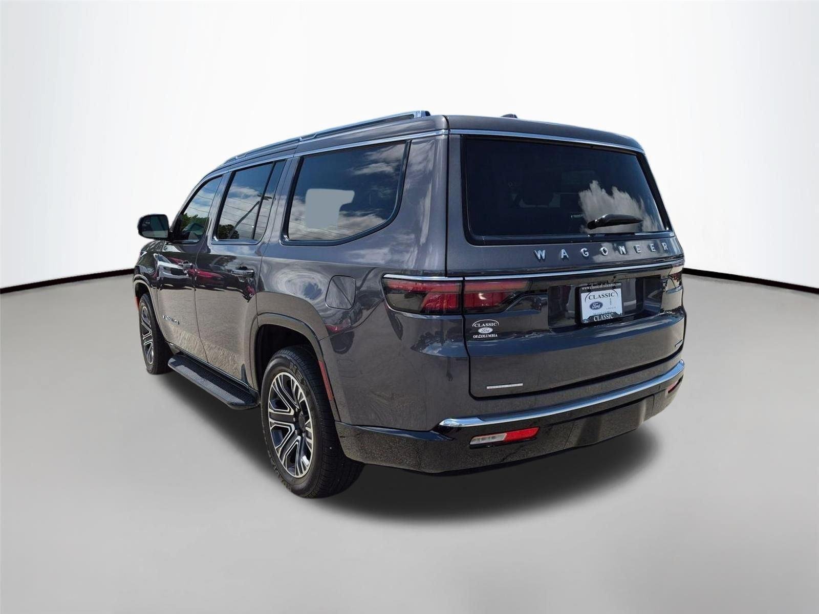 Used 2023 Baltic Gray Metallic Clearcoat Jeep Series II image 7