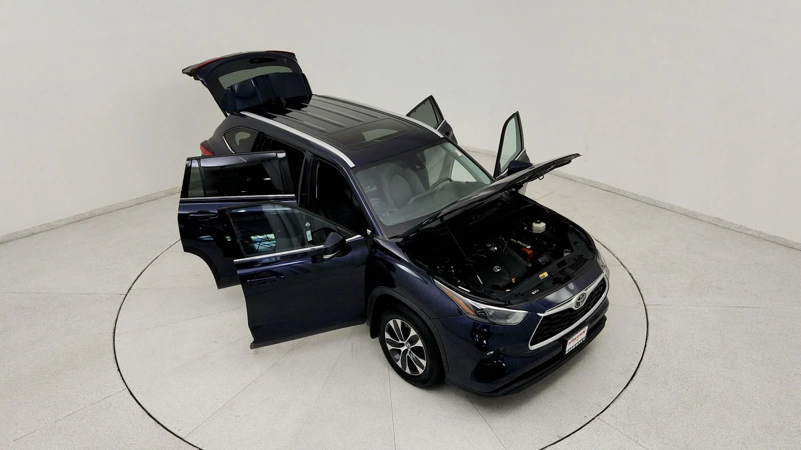 Used 2022  Toyota XLE image 21