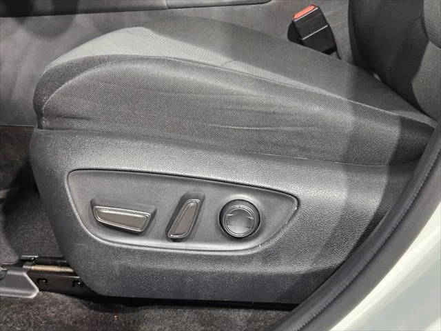 Certified Used 2025 ICE CAP Toyota  image 23