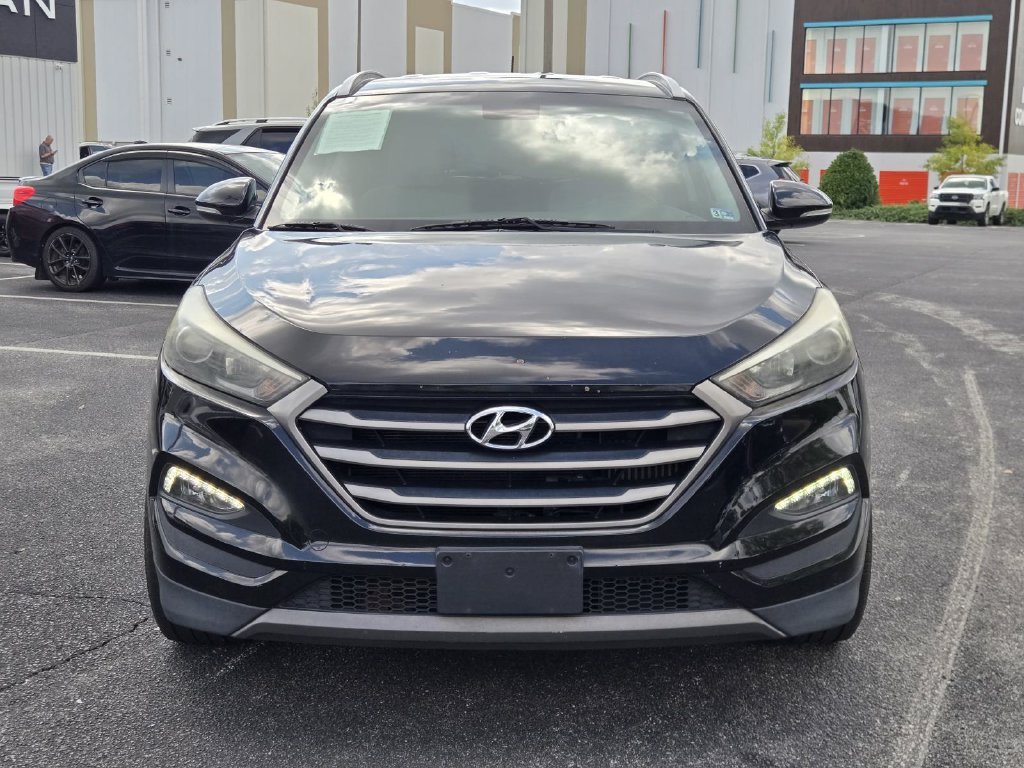 Used 2016 Gray Hyundai Sport image 4