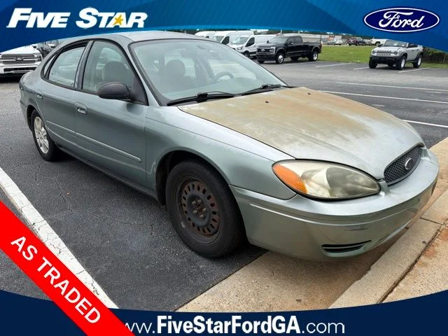 Pre-Owned 2005 Ford Taurus SE