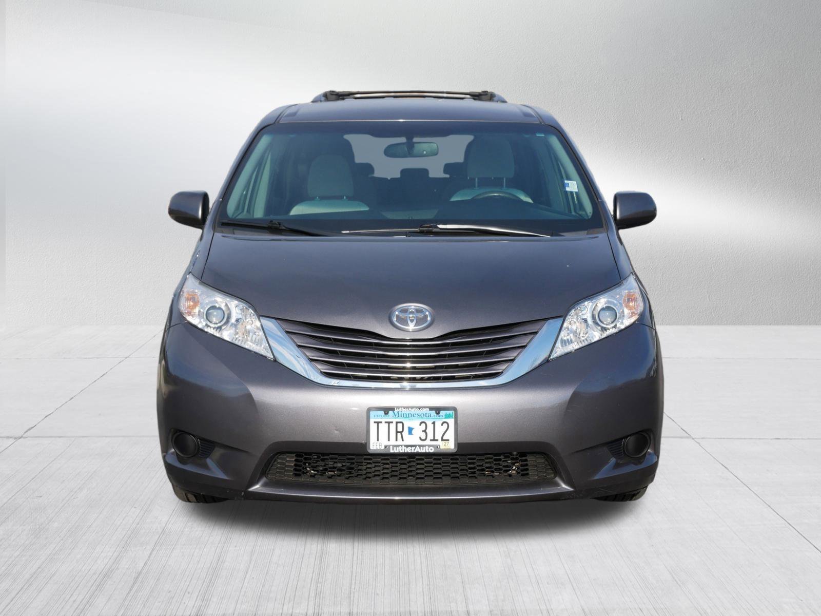 Used 2017 Toyota Sienna LE with VIN 5TDJZ3DC3HS175819 for sale in Bloomington, Minnesota