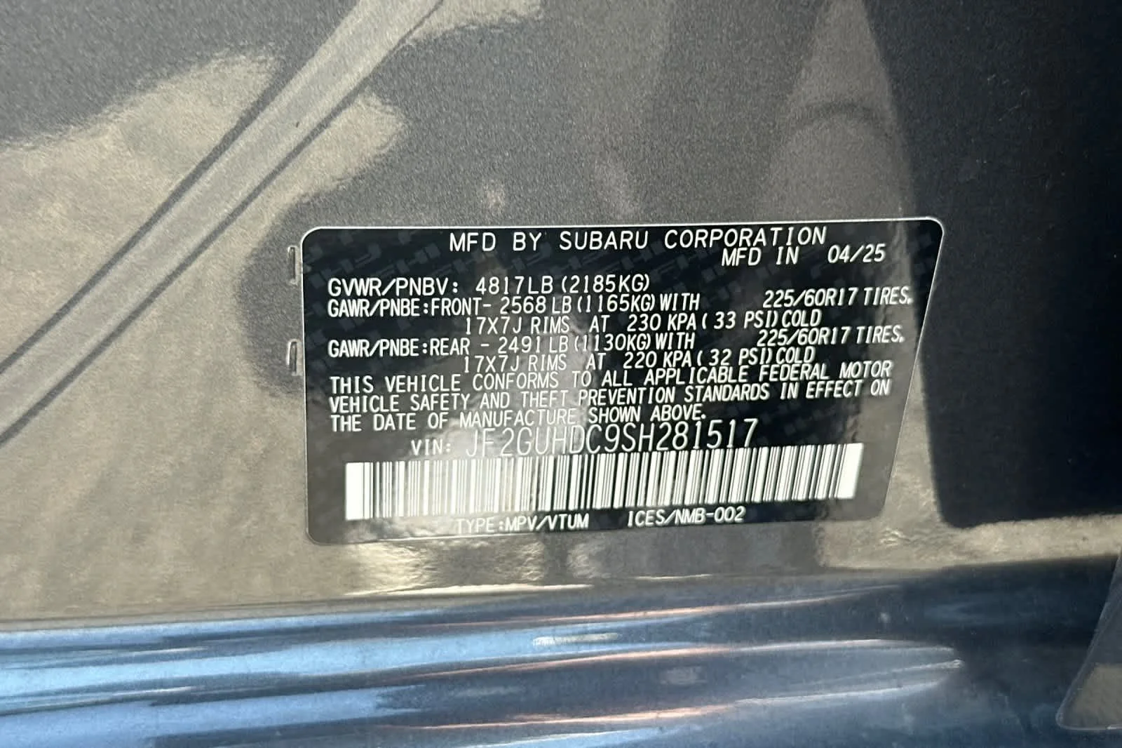 Certified Used 2025 Magnetite Gray Metallic/Crystal Black Silica Subaru Premium image 32