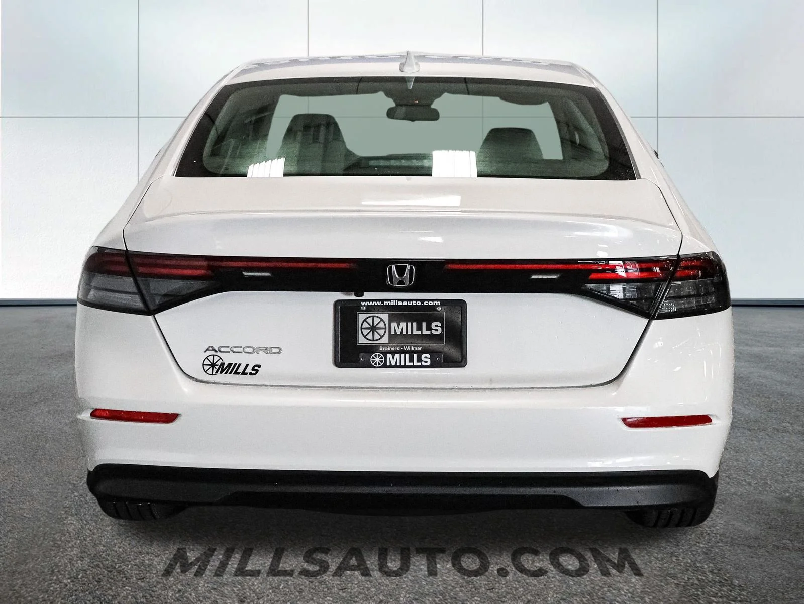 New 2026 Platinum White Pearl Honda LX image 6