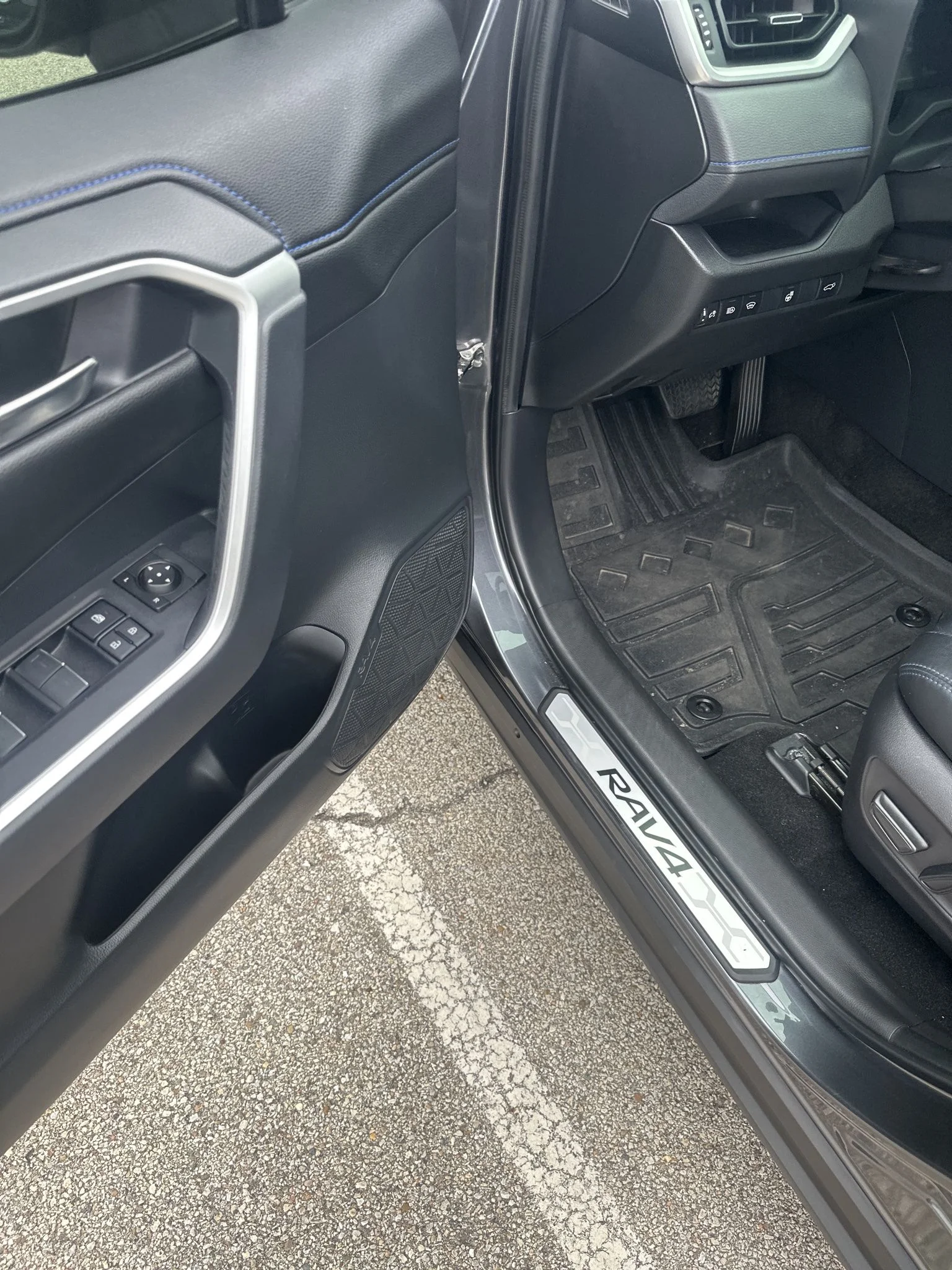 Used 2023 Gray Toyota XSE image 6
