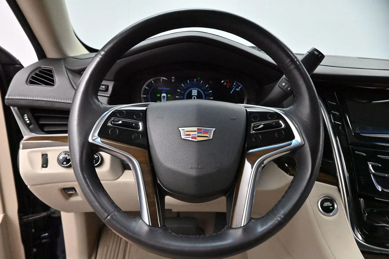 Used 2019 DARK ADRIATIC BLUE METALLIC Cadillac Premium Luxury image 16