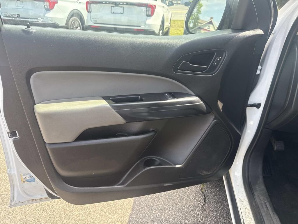 Used 2016 White Chevrolet Work Truck image 16
