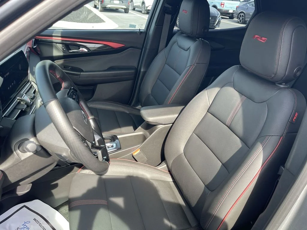 Used 2025 Gray Chevrolet RS image 13