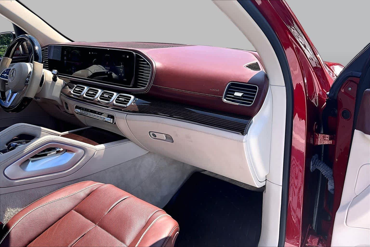 Used 2023 MANUFAKTUR Cardinal Red Metallic Mercedes-Benz Maybach GLS 600 image 19