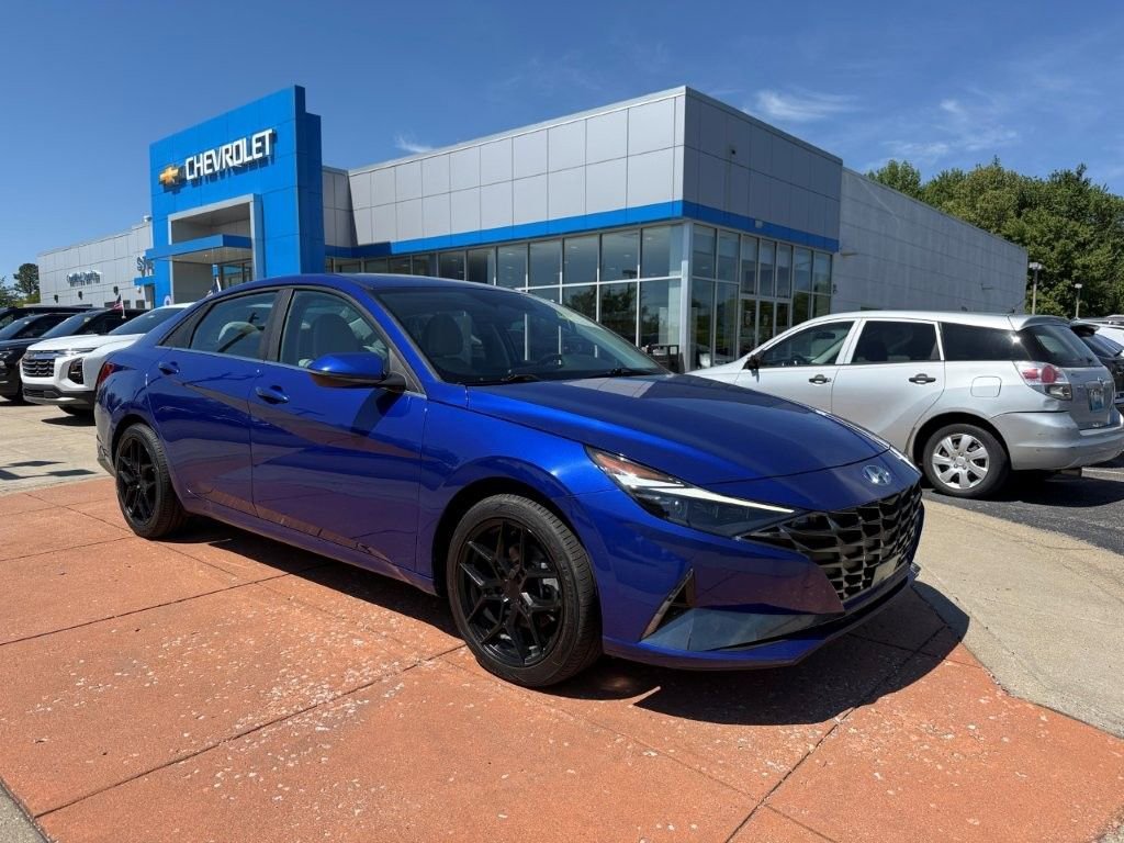 2023 Hyundai Elantra 1.6 HEV Limited DCT's photo