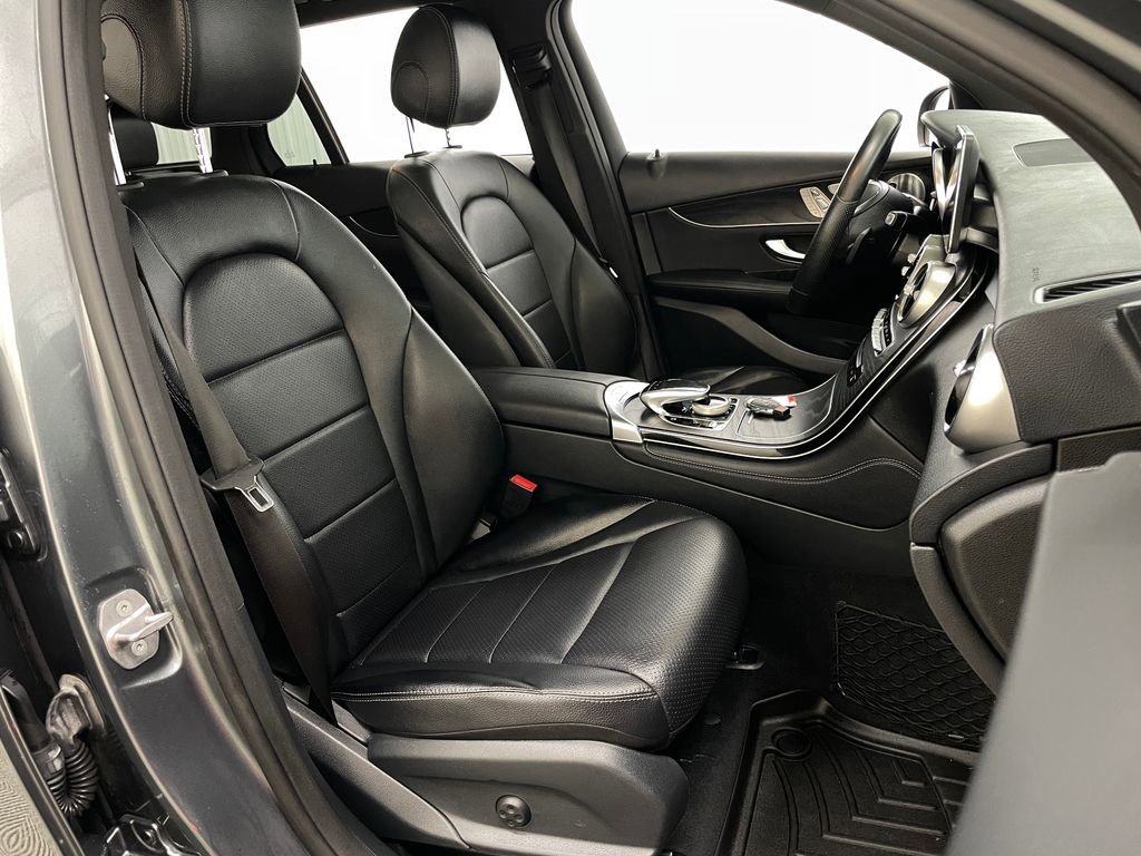 2018 Mercedes-Benz GLC GLC300 - Photo 39