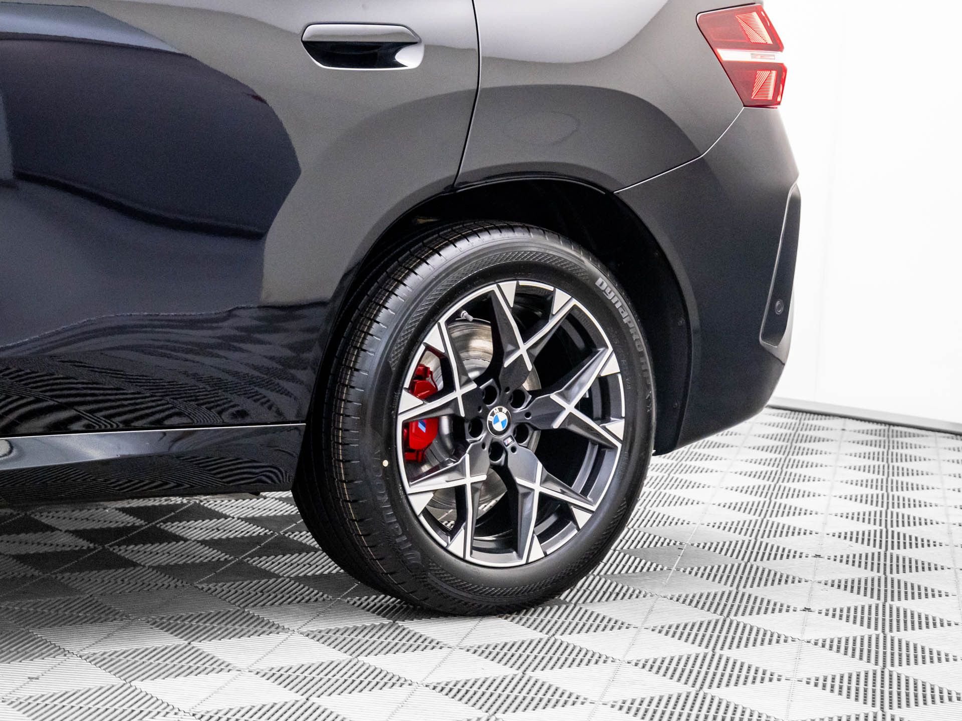 New 2026 Black Sapphire Metallic BMW 30 xDrive image 35