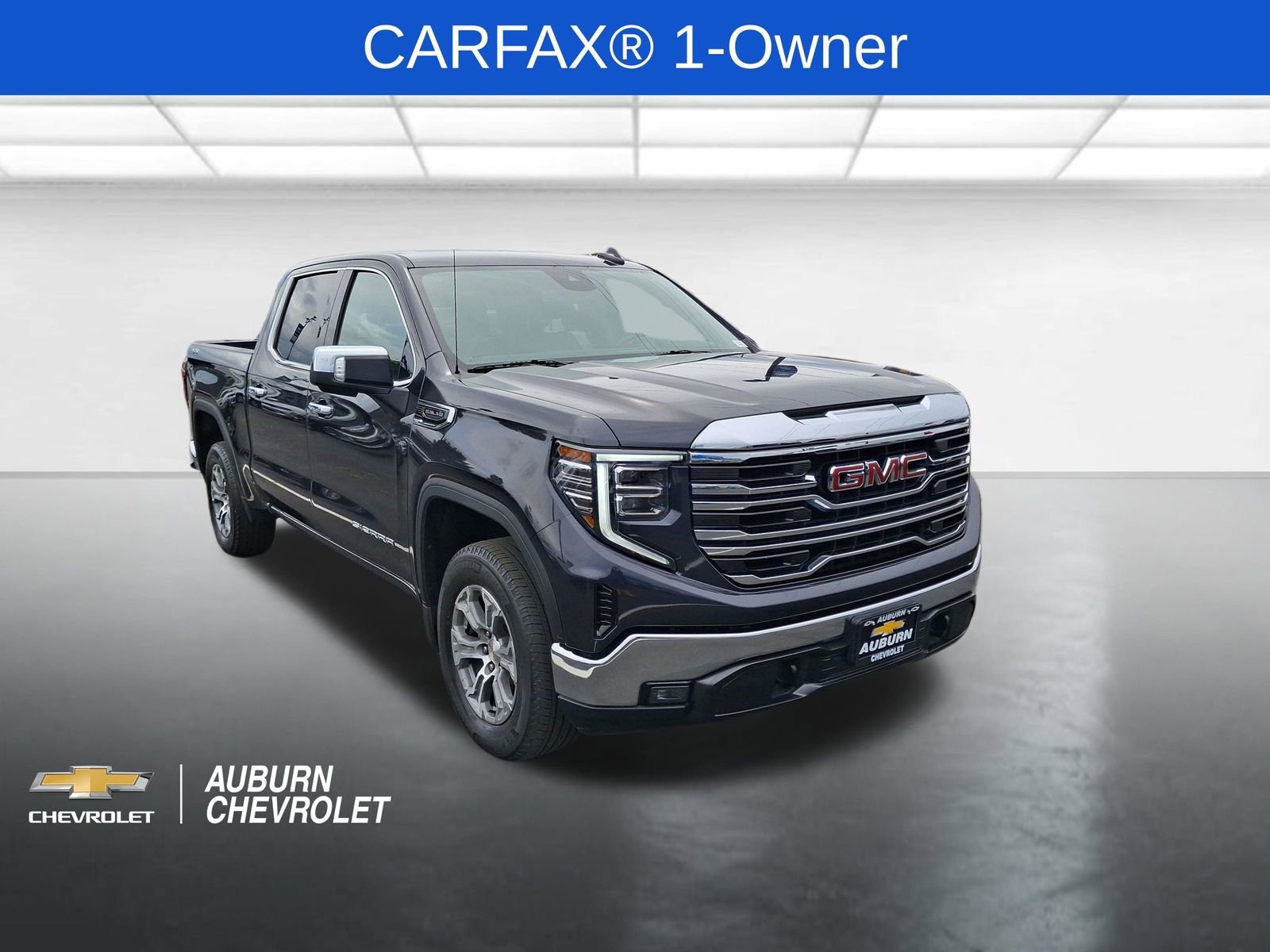 2024 GMC Sierra 4WD Crew Cab Short Box SLT's photo