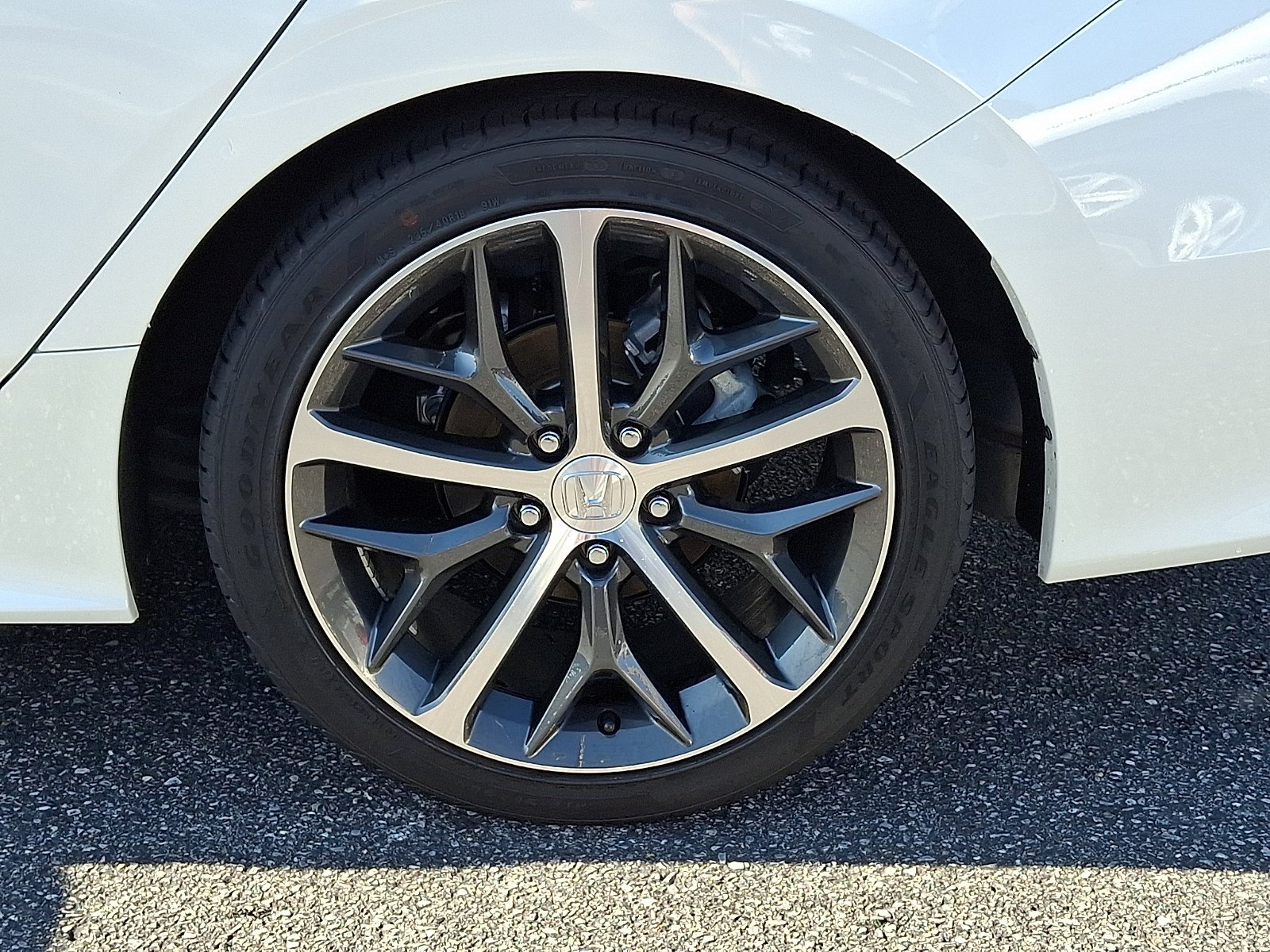 2024 Honda Civic Touring - Photo 8
