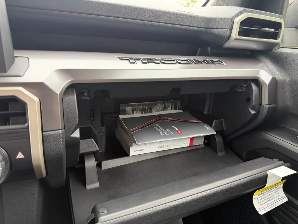 2026 Toyota Tacoma SR5 - Photo 22