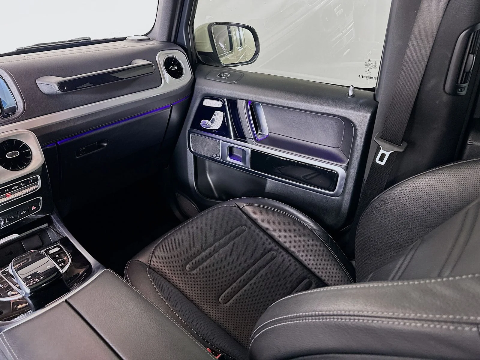Used 2019 White Mercedes-Benz  image 22