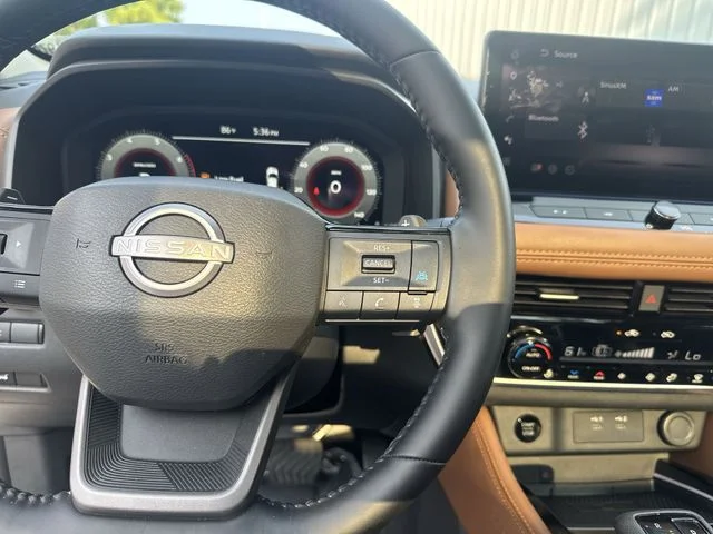 Used 2025 White Nissan Platinum image 19