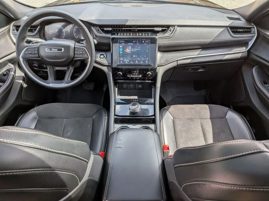 Used 2023 Black Jeep Altitude X image 22