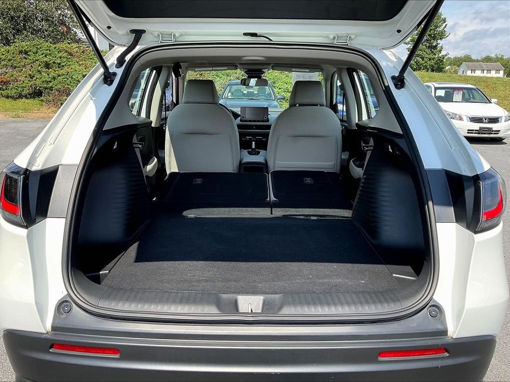 Used 2024 White Honda LX image 8