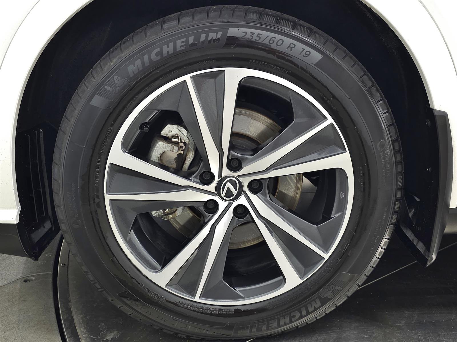 Used 2024 White Lexus PREMIUM image 12