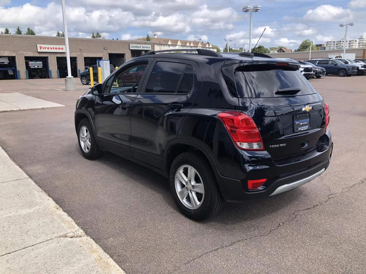 Used 2022 Blue Chevrolet Awd 4dr Lt image 6