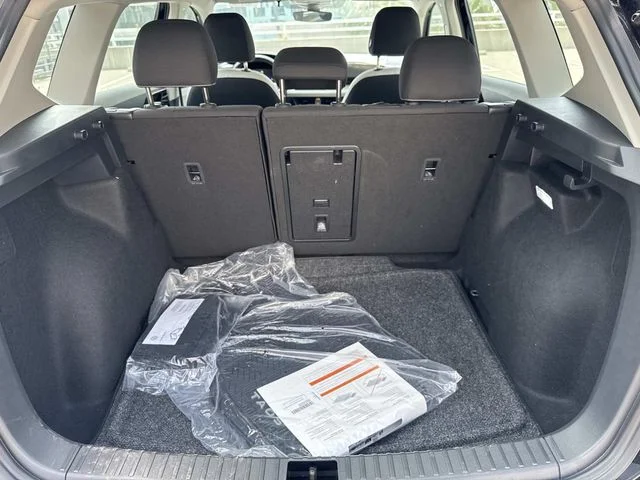 New 2026 Black Volkswagen 1.5T S image 5