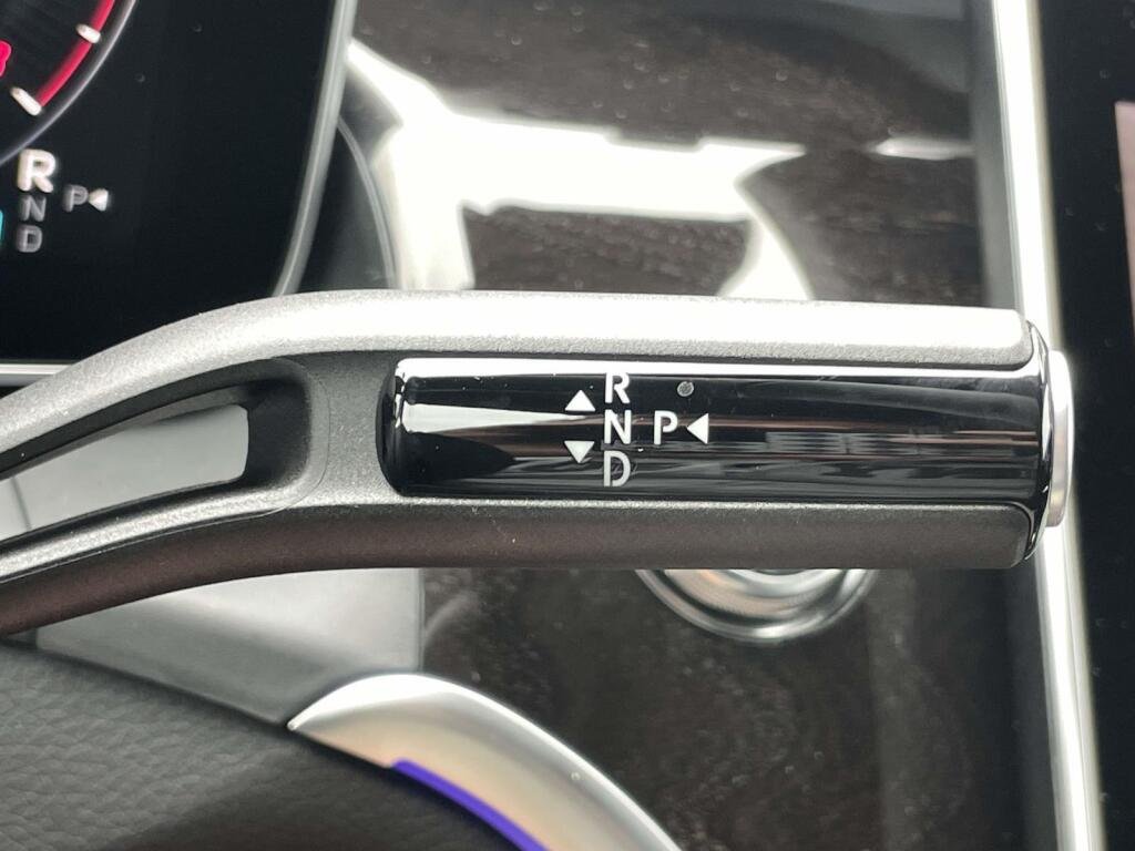 New 2026 MANUFAKTUR Alpine Grey Mercedes-Benz GLC 300 image 37