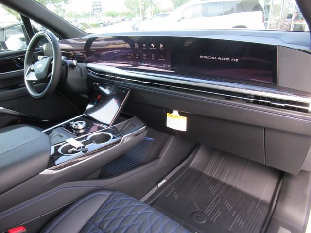 2026 Cadillac Escalade IQ Sport - Photo 13