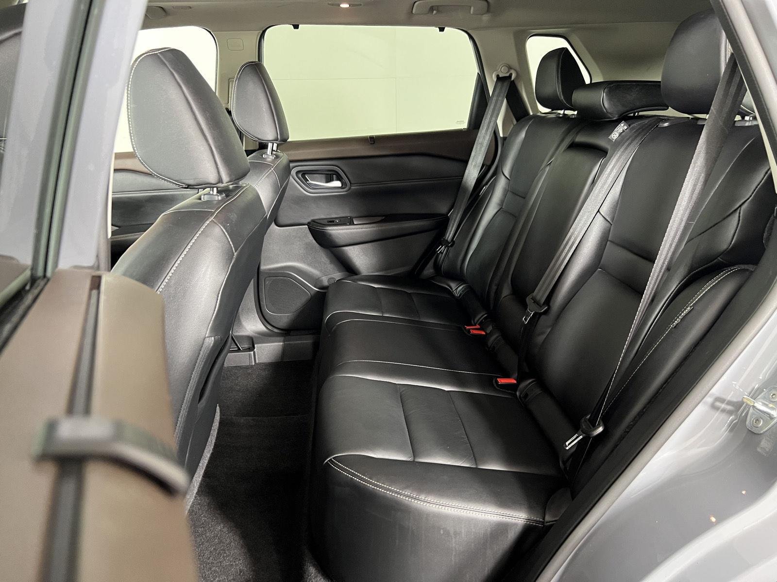 Used 2022 Boulder Gray Pearl Nissan SL image 27