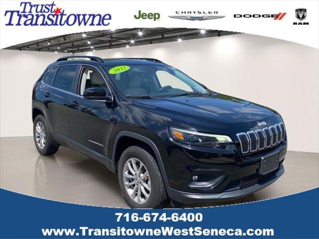 Used 2022 Diamond Black Crystal Pearlcoat Jeep Latitude Lux image 1