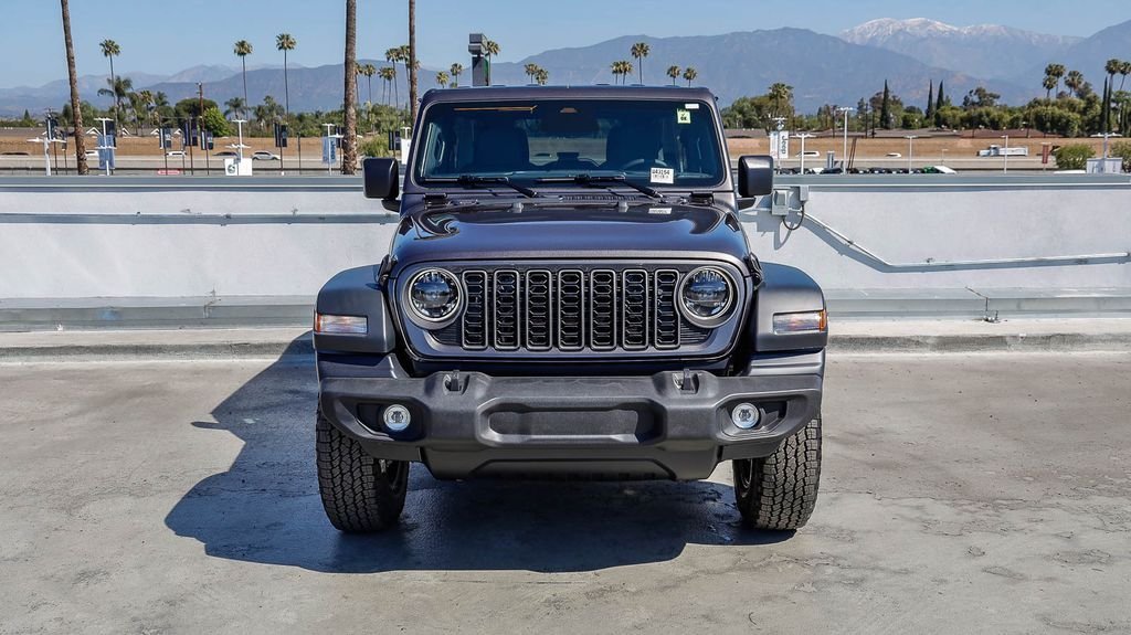 New 2026 Granite Crystal Metallic Clearcoat Jeep Sport S image 3